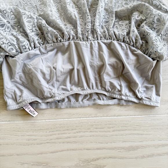 Victoria's Secret Silver Gray Lace Crop Off the Shoulder Flounce Bralette Large - Picture 4 of 8